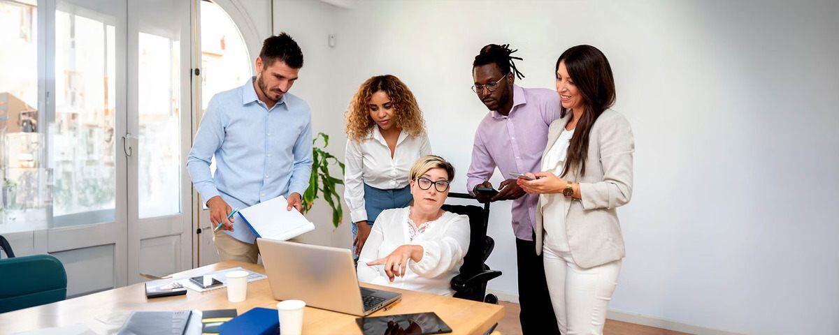 Embracing the Future Unlocking the Power of Hybrid Workplaces