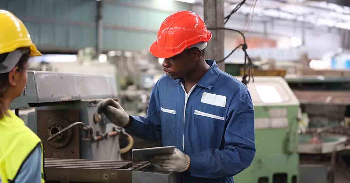 Five Technology Challenges the Manufacturing Industry Will Face in 2024
